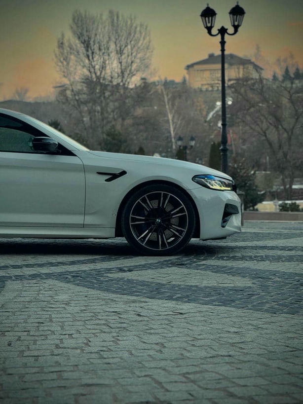 BMW M5 F90